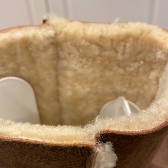 Micheal Kors Brown Leather Shearling Heeled Boots size 8.5 - Picture 15 of 16